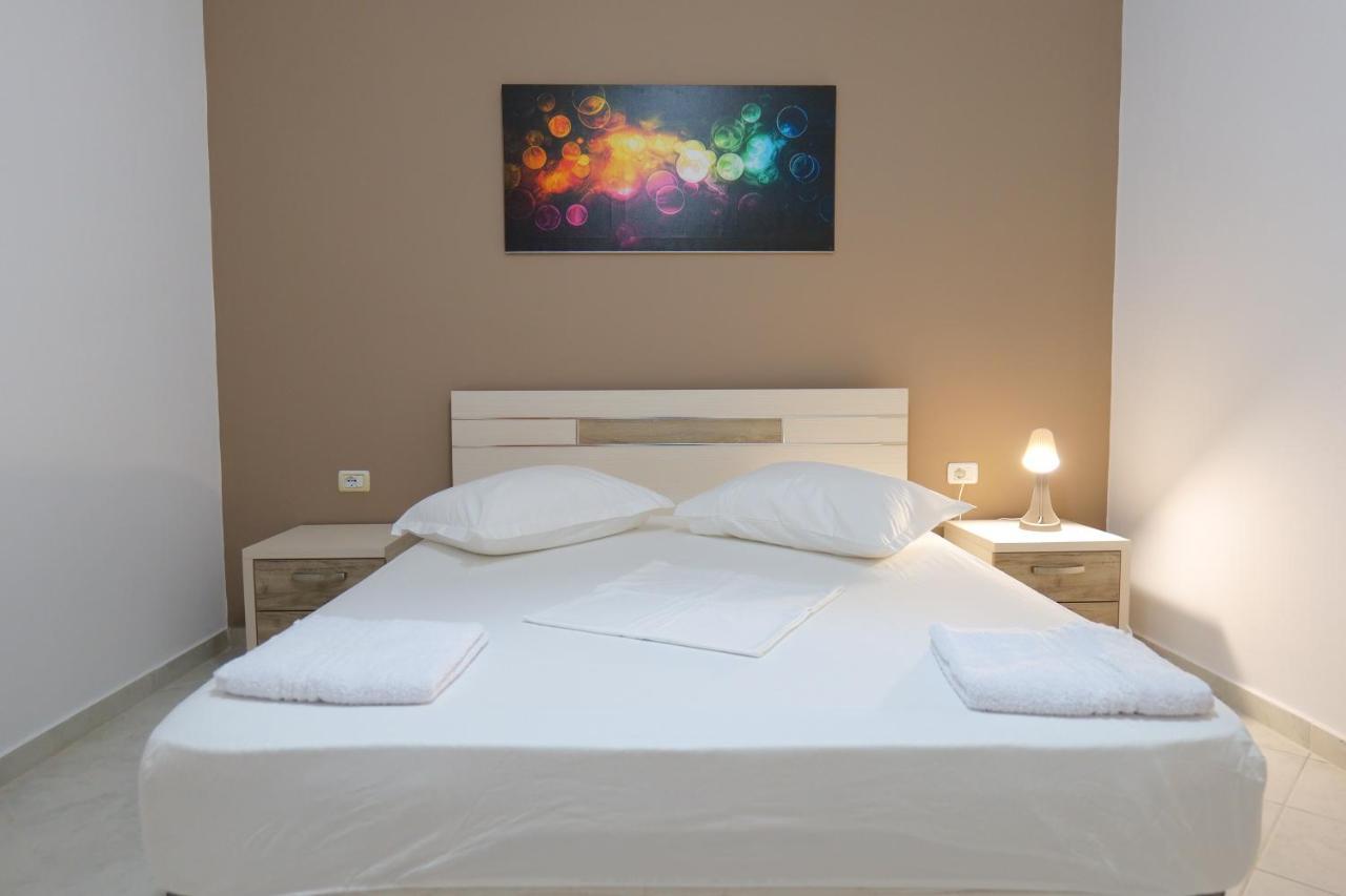 Saranda Inn Rooms & Apartments Eksteriør billede