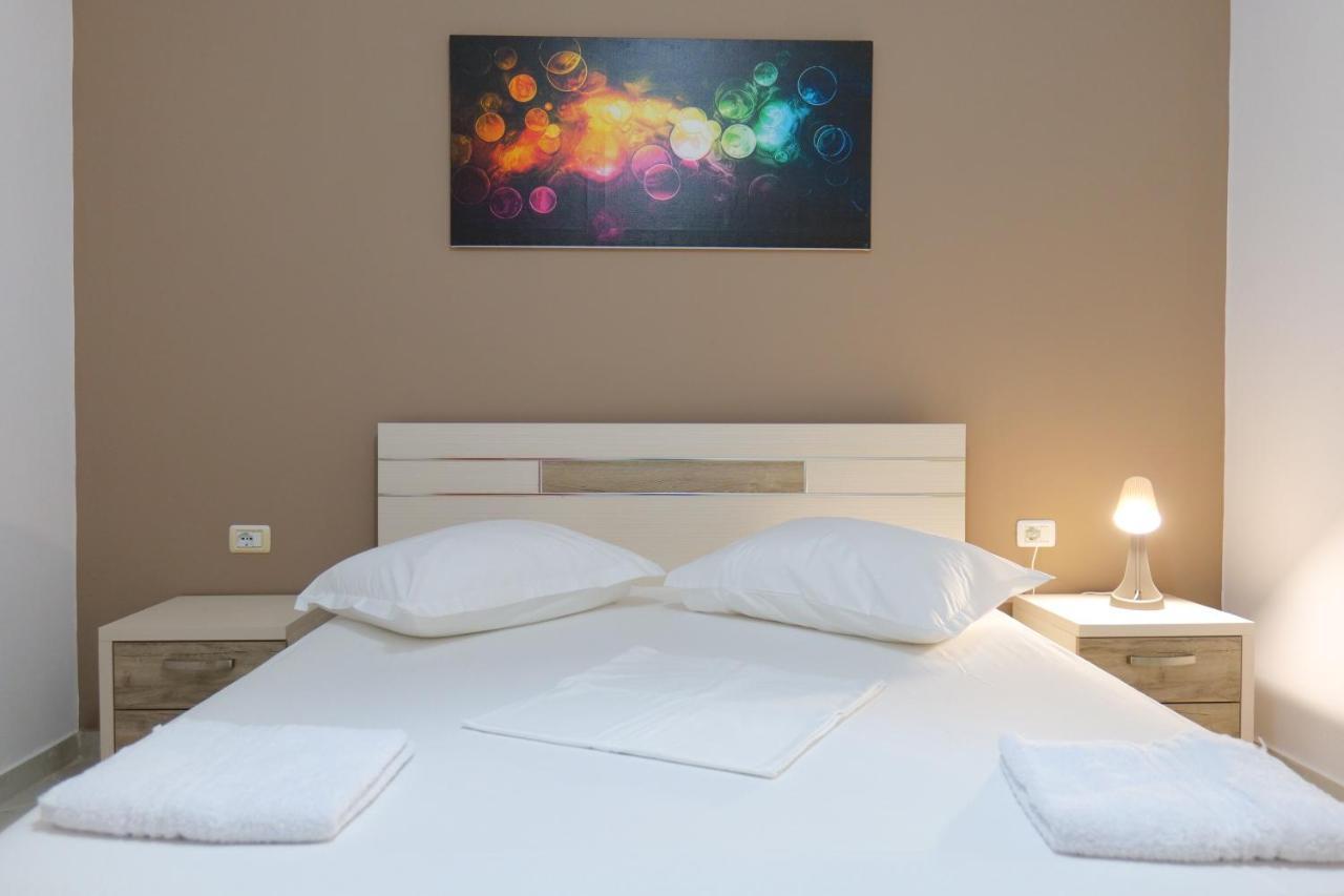 Saranda Inn Rooms & Apartments Eksteriør billede