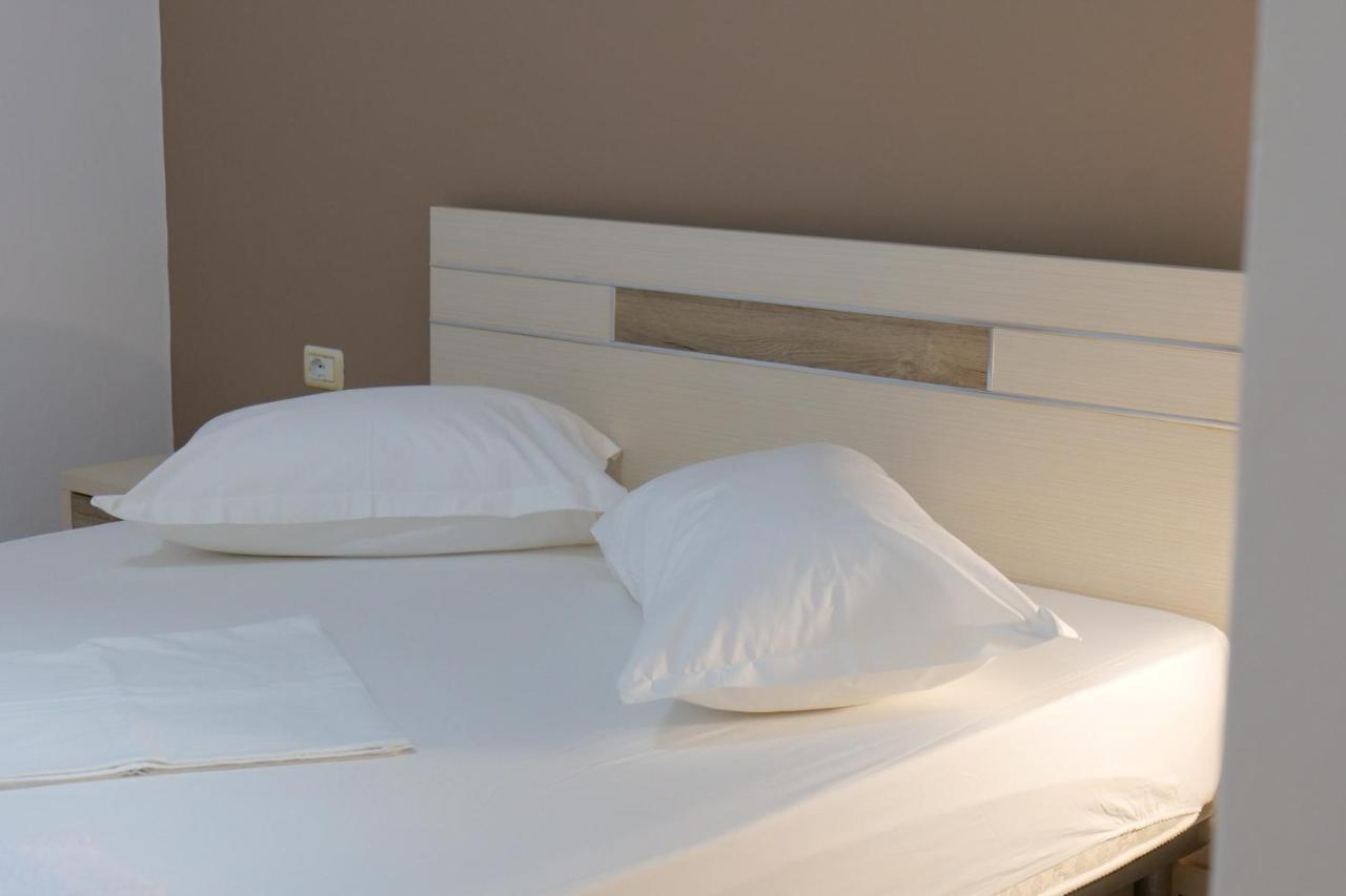 Saranda Inn Rooms & Apartments Eksteriør billede